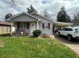 25 Cedar Dr, Barboursville, WV 25504