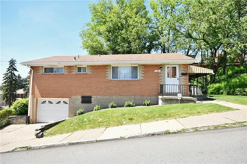 10 Minooka St photo 1