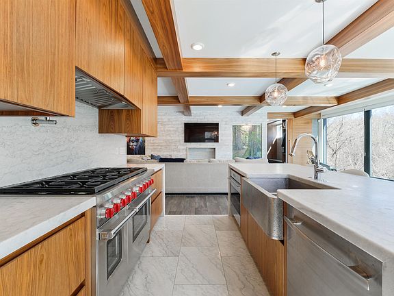 5th image of 9213 97th St NW