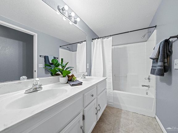4th image of 3158 Peachwood Dr
