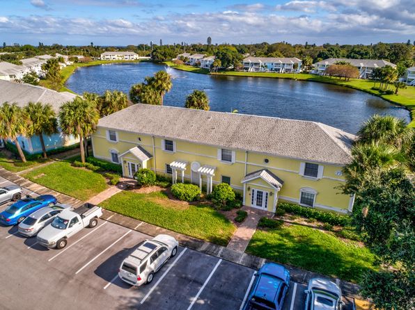 122 Pompano Dr SE