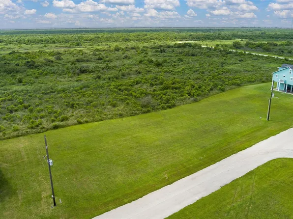 3729 Marble St, Pt Bolivar, TX 77650