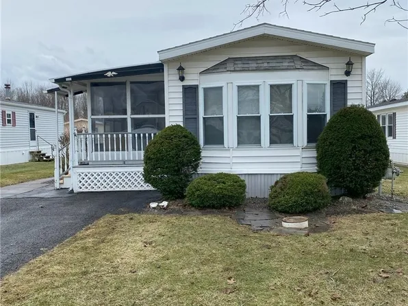 215 Brett Brae, Clinton, NY 13323