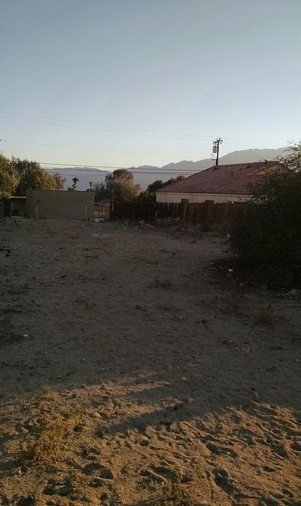 1st image of 66405 Buena Vista Ave