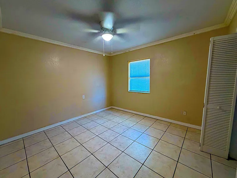 409 Grant St — Photo 19