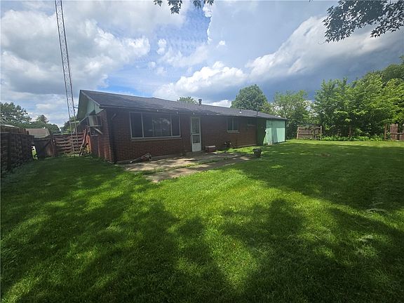 5th image of 816 Mapleside Dr
