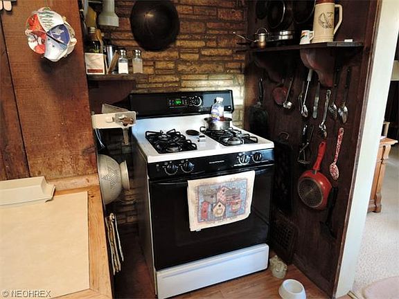 4th image of 4432 W 61st St
