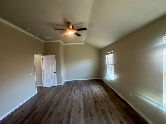 4th image of 1601 NW 126th St