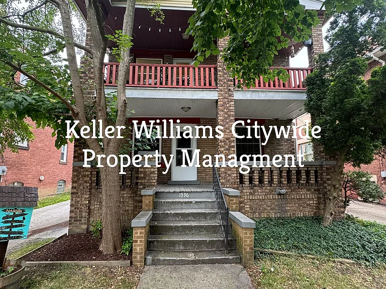 2 bedroom 1 bath DOWN unit in Lakewood — Photo 7