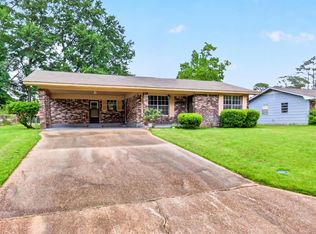 310 Vernon Dahmer Dr, Hattiesburg, MS 39401