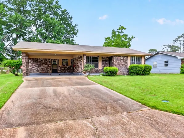 310 Vernon Dahmer Dr, Hattiesburg, MS 39401
