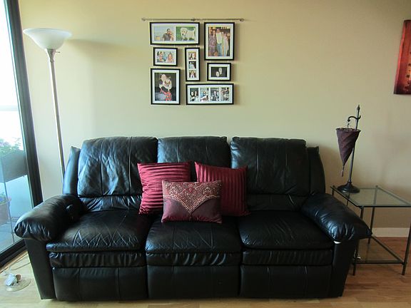 3rd image of 900 Chicago Ave Unit 408