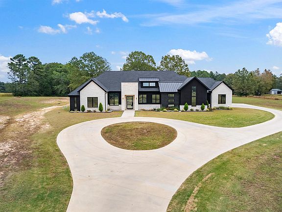 2nd image of 2804 Buchanan Rd