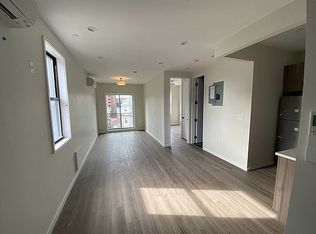 980 E 34th St #4, Brooklyn, NY 11210