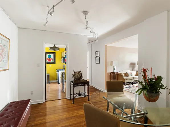 4 Bogardus Place 3E image 1 of 9