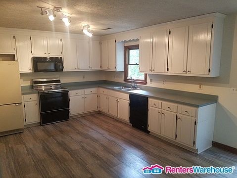 2nd image of 7129 Foxbernie Dr