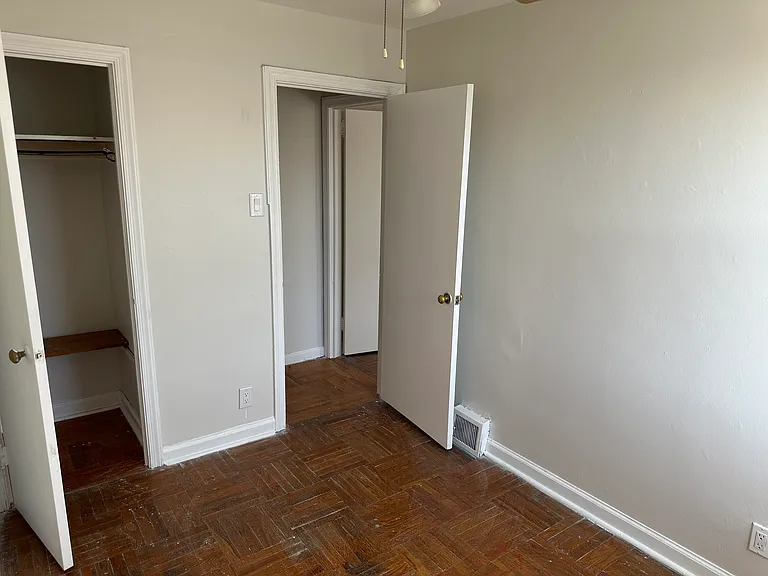 2132 Stevens St — Photo 17