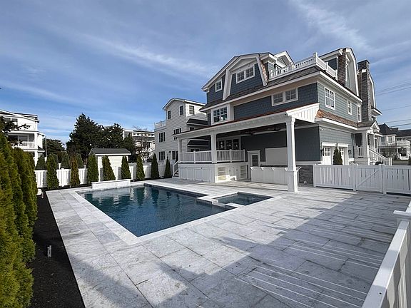 5th image of 4040 Dune Dr