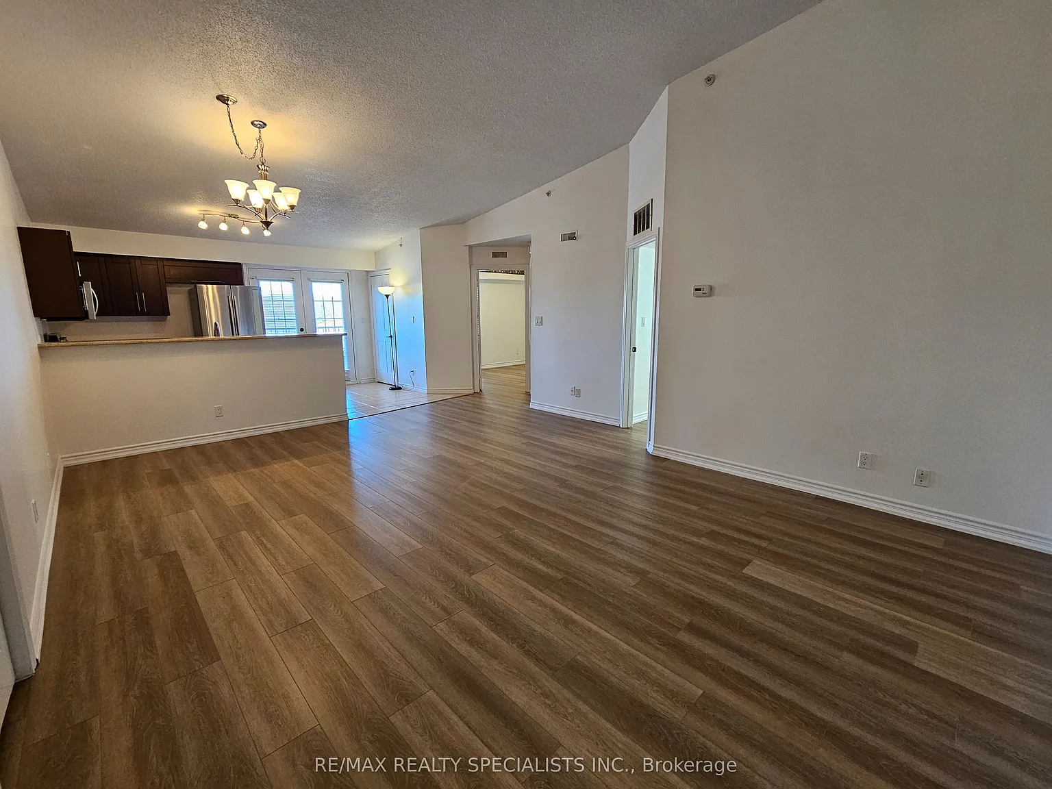 2 bed, $2,800 — Photo 3