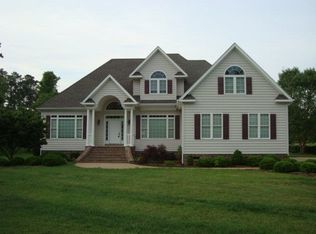 908 Maggie Ln, Elizabeth City, NC 27909