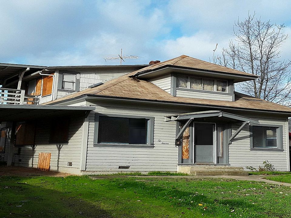 2nd image of 211 N Peach St