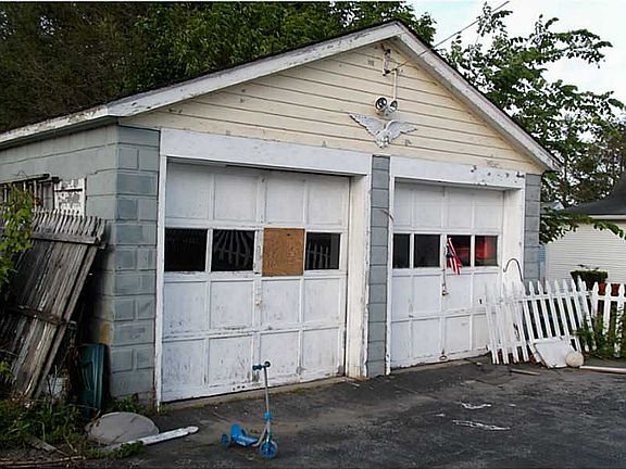 3rd image of 5 Amelia Ct