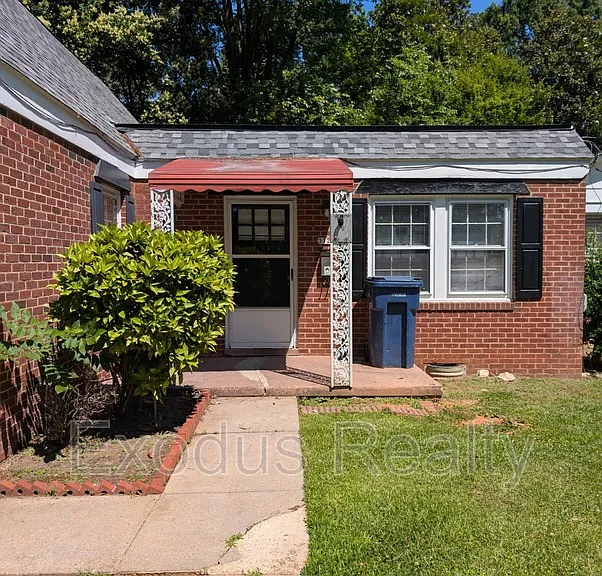 312 Bracken St #A — Photo 1
