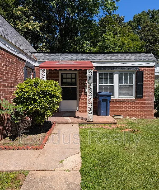 312 Bracken St #A