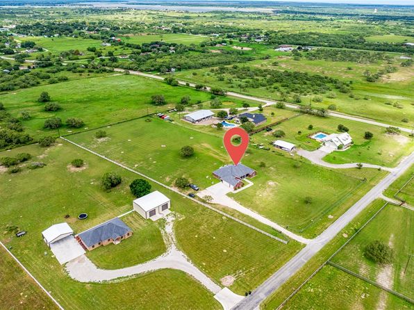 127 West Ln, Sandia, TX 78383