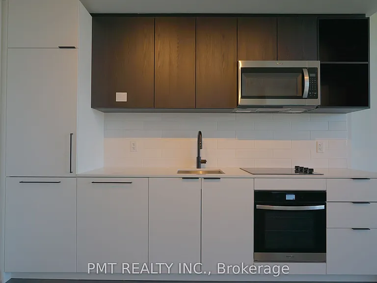 1185 Dupont St #719 — Photo 7