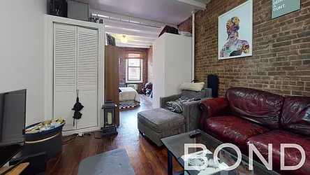 Rented by Bond New York