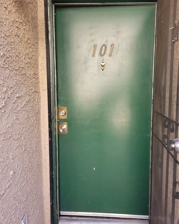 1st image of 460 Elm Dr Unit 101