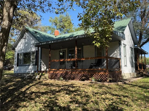 80 S Douglas St, Kingston, MO 64650