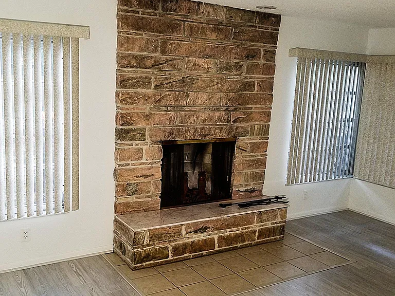 340 15th St NW — Photo 7