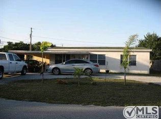 2742 Cherokee Ct, West Palm Beach, FL 33406