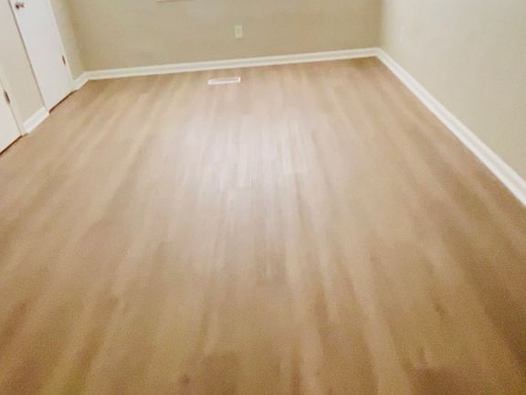 5th image of 7669 Hunters Ridge Ln #2
