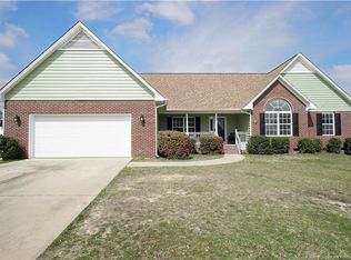 5432 Sunnybright Ln, Hope Mills, NC 28348