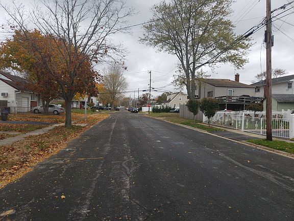 4th image of 135 E Granada Ave