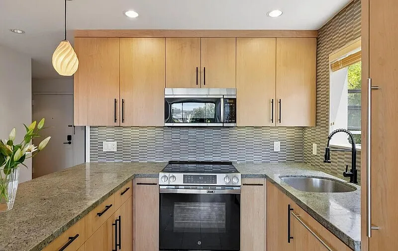1 bed, 1.0 bath, 660 sqft, $4,000 — Photo 4