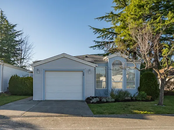 2345 Cranley Dr #28, Surrey, BC V4A 9G5