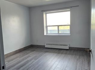 1651 Victoria Park Ave #302, Toronto, ON M1R 1P9