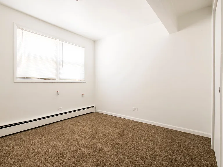 8640 S Ingleside Ave — Photo 5