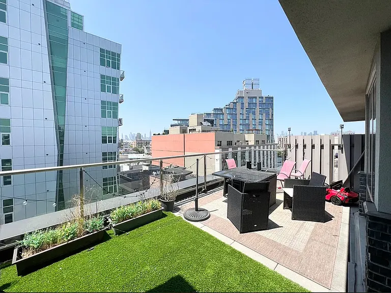 452 Keap St #512 — Photo 4