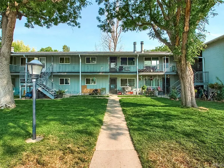 2515 S Sheridan Blvd — Photo 24