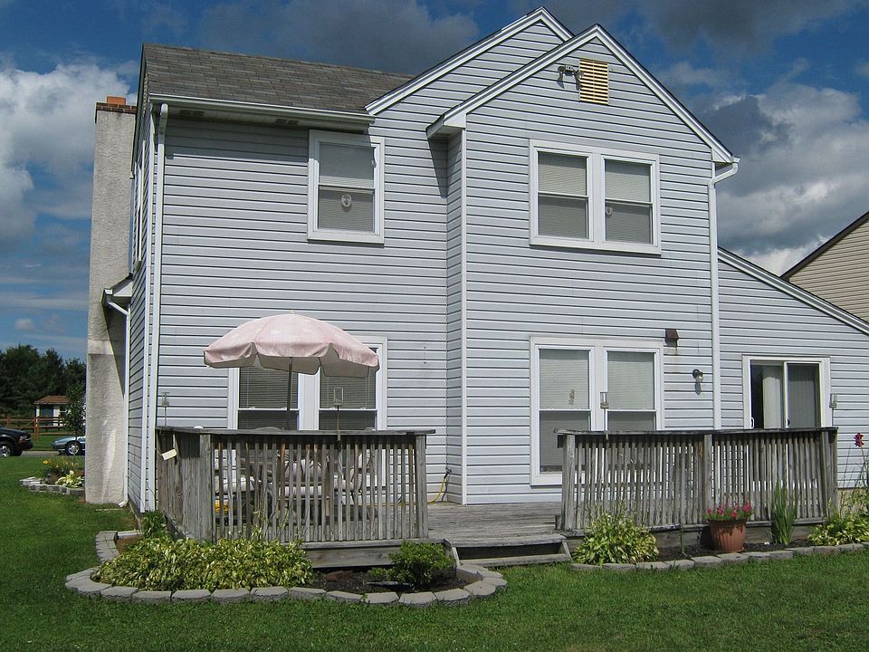 2nd image of 111 San Francisco Dr