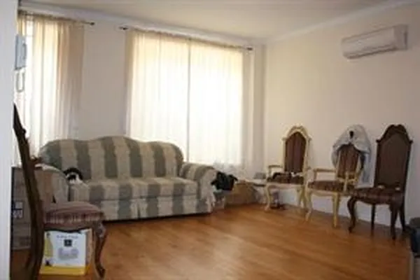 Rented by Douglas Elliman | media 16