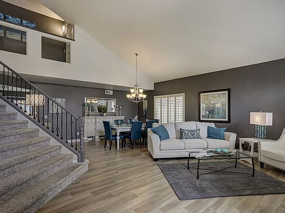 4th image of 1211 W Honeysuckle Ln