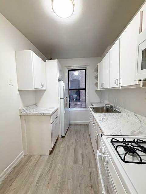 1st image of 611 W 190th St Unit 2