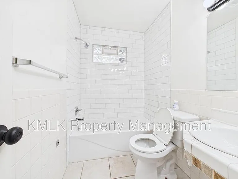 1622 Merrill Ave — Photo 12