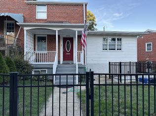 2451 S Monroe St, Arlington, VA 22206